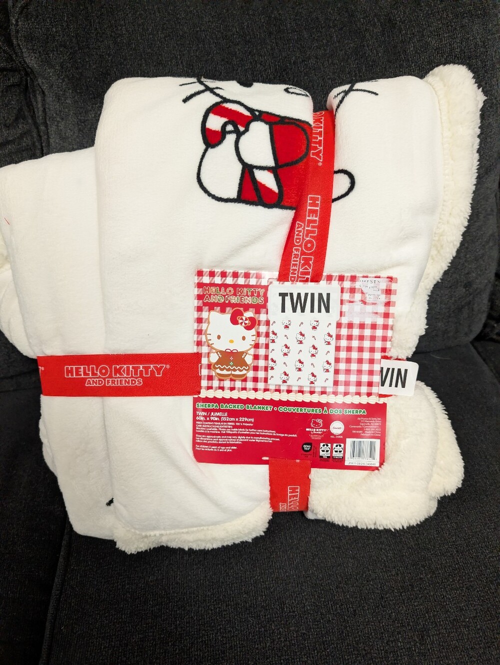 Hello Kitty Plush Throw Blanket - White and Red
